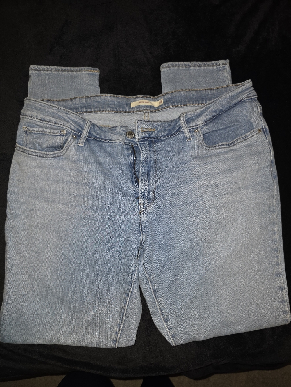 711 - Women's Straight Leg Jeans in Light Blue - Classic Everyday Style